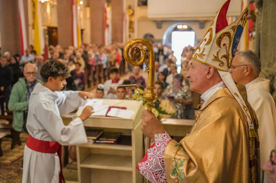 Bp Jeż na rozpoczęcie odpustu: "teren jest zaminowany" - zdjęcie 25