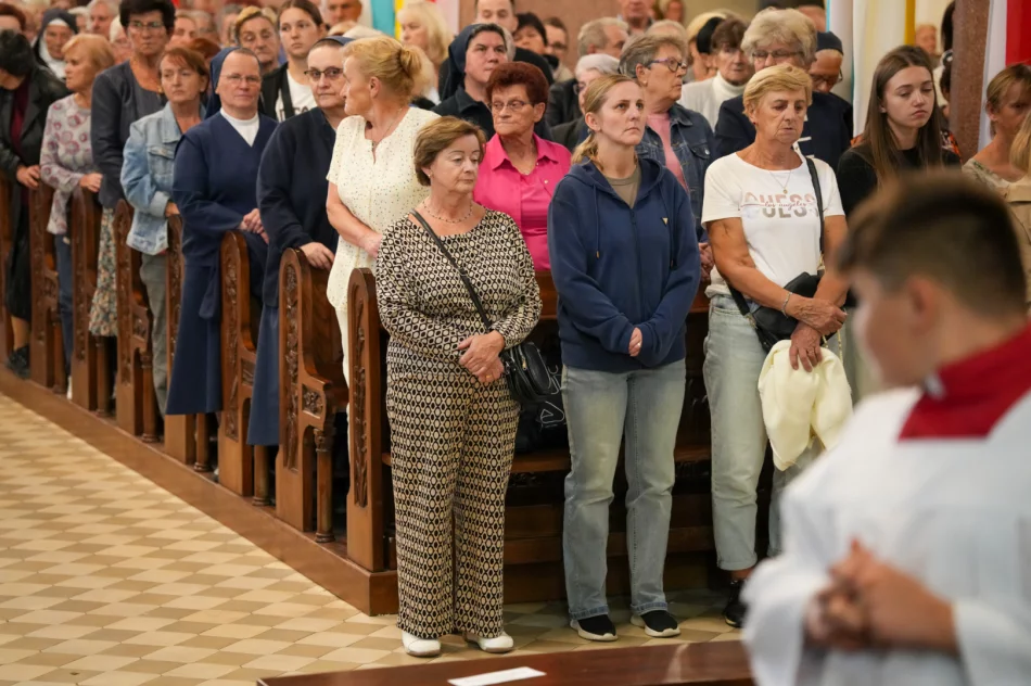 Bp Jeż na rozpoczęcie odpustu: "teren jest zaminowany" - zdjęcie 32