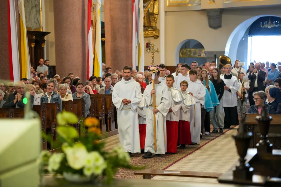 Bp Jeż na rozpoczęcie odpustu: "teren jest zaminowany" - zdjęcie 56