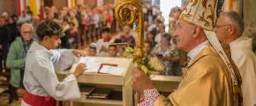 Bp Jeż na rozpoczęcie odpustu: "teren jest zaminowany" - zdjęcie główne