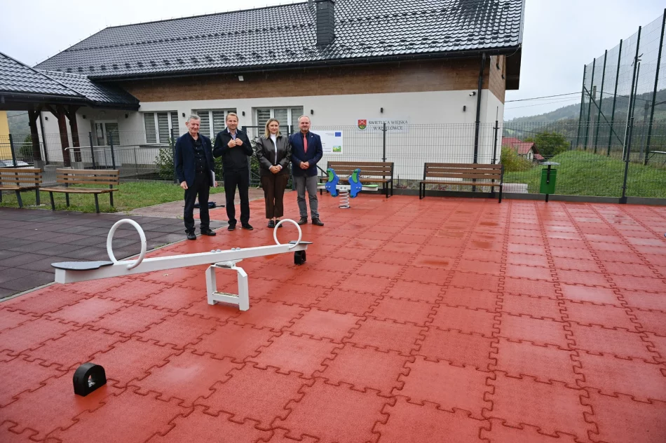 Nowe place zabaw powstały na terenie gminy Limanowa - zdjęcie 2