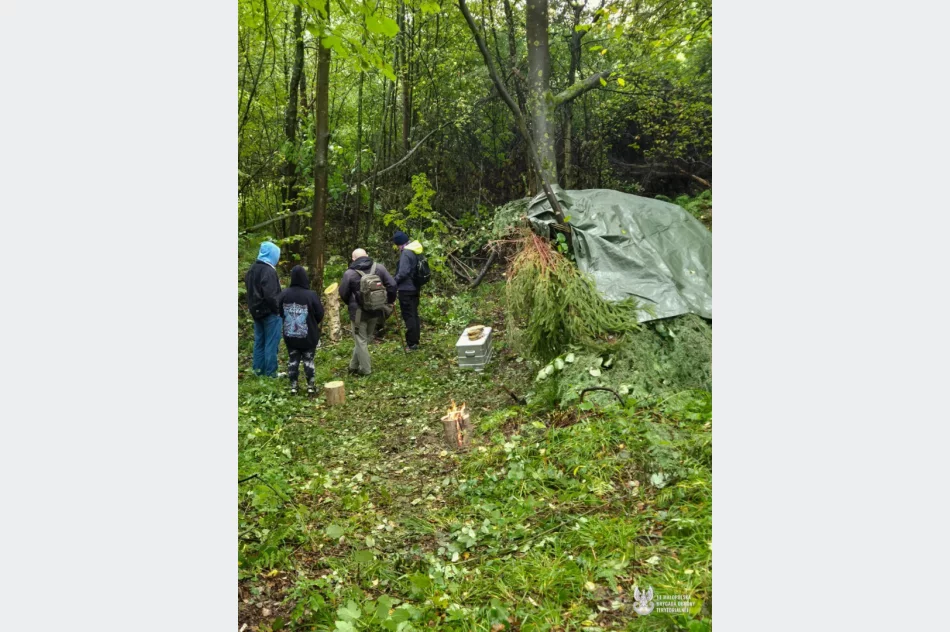 Maski gazowe, AED, mapa – terytorialsi uczyli mieszkańców przetrwania - zdjęcie 5