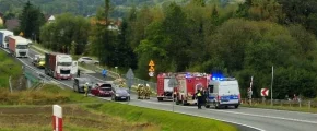 Zablokowana DK 28 po zderzeniu trzech aut - zdjęcie główne