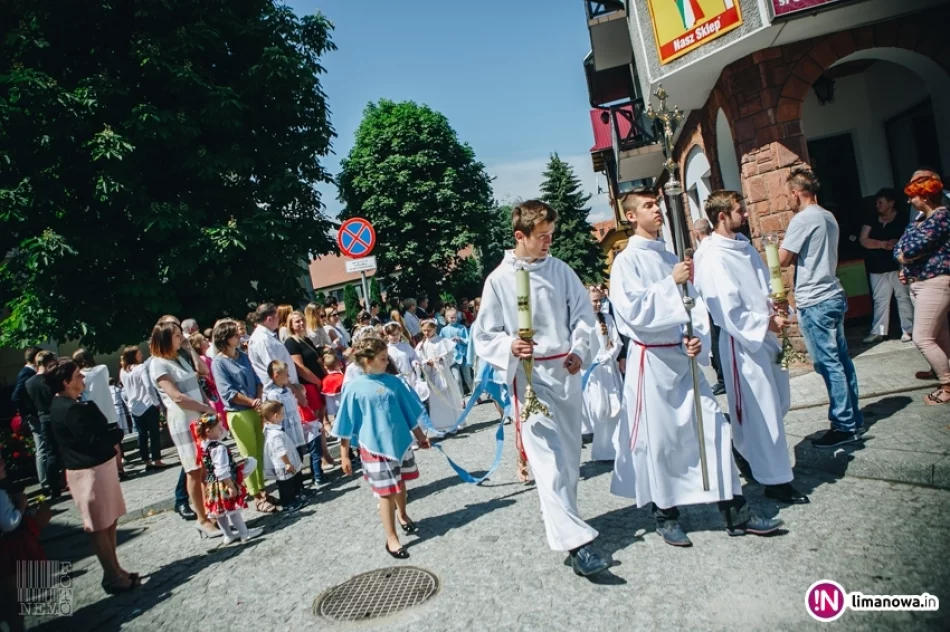 Uroczyste procesje - obchody Bożego Ciała w Tymbarku i Limanowej 2017 - zdjęcie 2