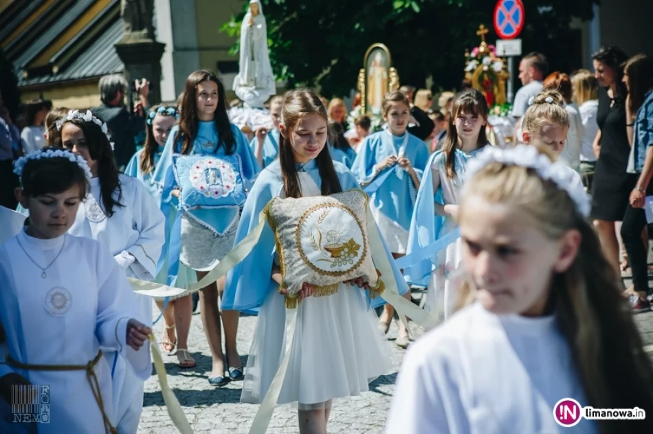 Uroczyste procesje - obchody Bożego Ciała w Tymbarku i Limanowej 2017 - zdjęcie 5