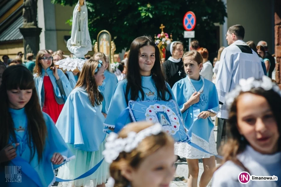 Uroczyste procesje - obchody Bożego Ciała w Tymbarku i Limanowej 2017 - zdjęcie 6