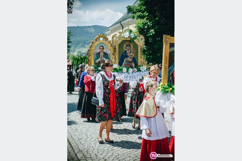 Uroczyste procesje - obchody Bożego Ciała w Tymbarku i Limanowej 2017 - zdjęcie 11