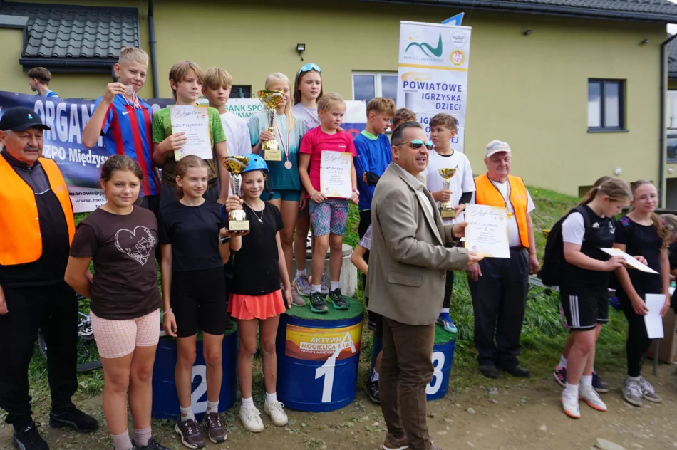  Kolarska rywalizacja szkół w Zalesiu - zdjęcie 7