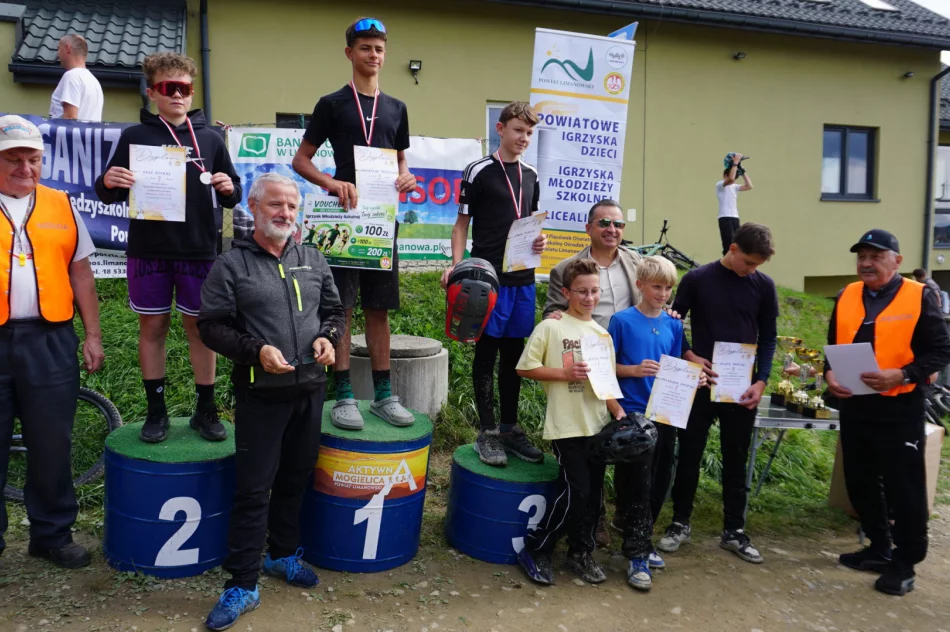  Kolarska rywalizacja szkół w Zalesiu - zdjęcie 9