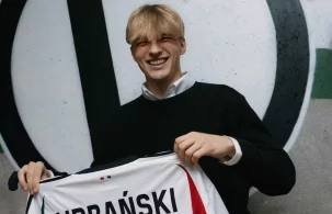 Wychowanek Harnasia buduje silną pozycję w Ekstraklasie - Zdjęcie główne