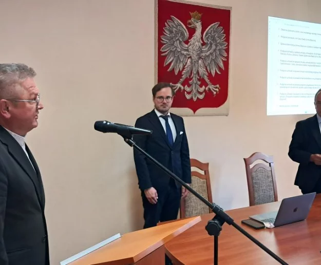 Dyrygent w radzie gminy - zdjęcie główne