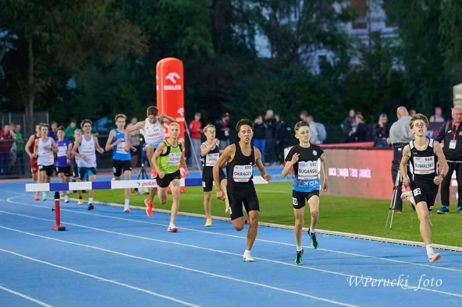 Jakub Bugański wicemistrzem Polski U16 w biegu na 1000 m z przeszkodami - zdjęcie 8