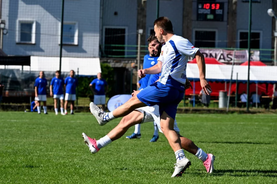 Pierwszy Memoriał im. Mariana Tajdusia w Tymbarku. Sandecja najlepsza w turnieju oldbojów - zdjęcie 9
