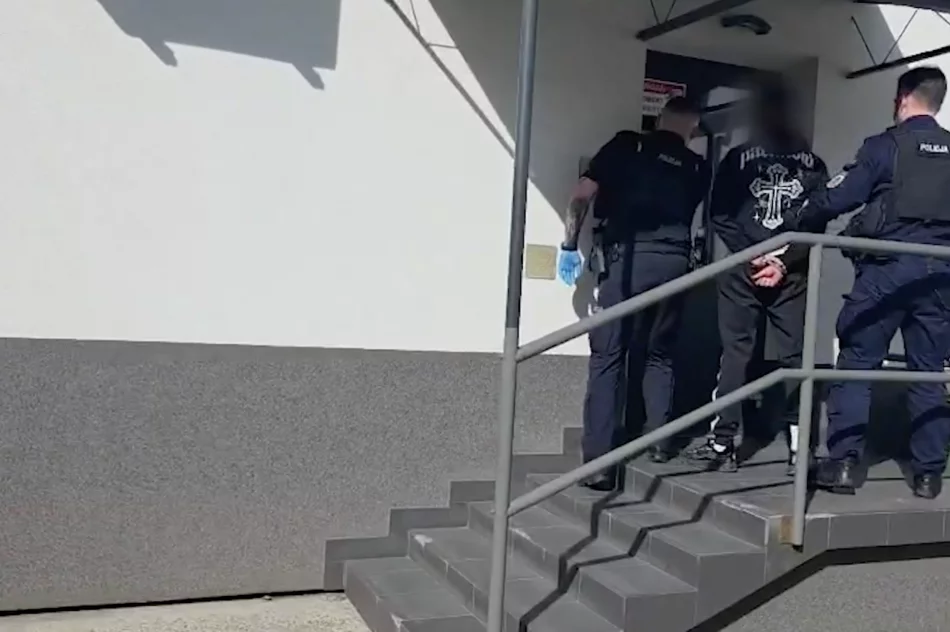 Spalili dowody w lesie. Prokuratura podała szczegóły zarzutów - zdjęcie 5