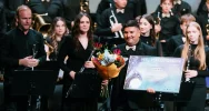 Orkiestra na podium  - zdjęcie 2