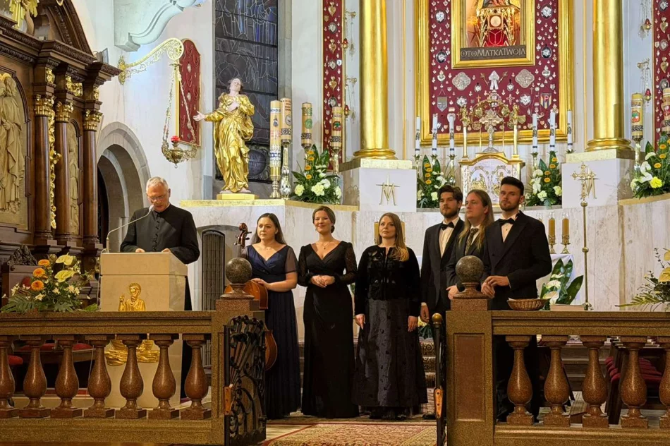Koncert „Pani Limanowska, wspieraj nas” wybrzmiał w limanowskiej Bazylice - zdjęcie 6