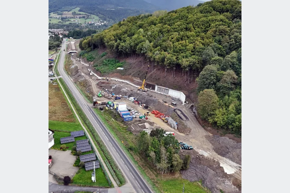 Betonowe konstrukcje zabezpieczą tory  - zdjęcie 3