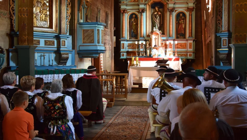 Regionalna Eucharystia w zabytkowej świątyni - zdjęcie 1