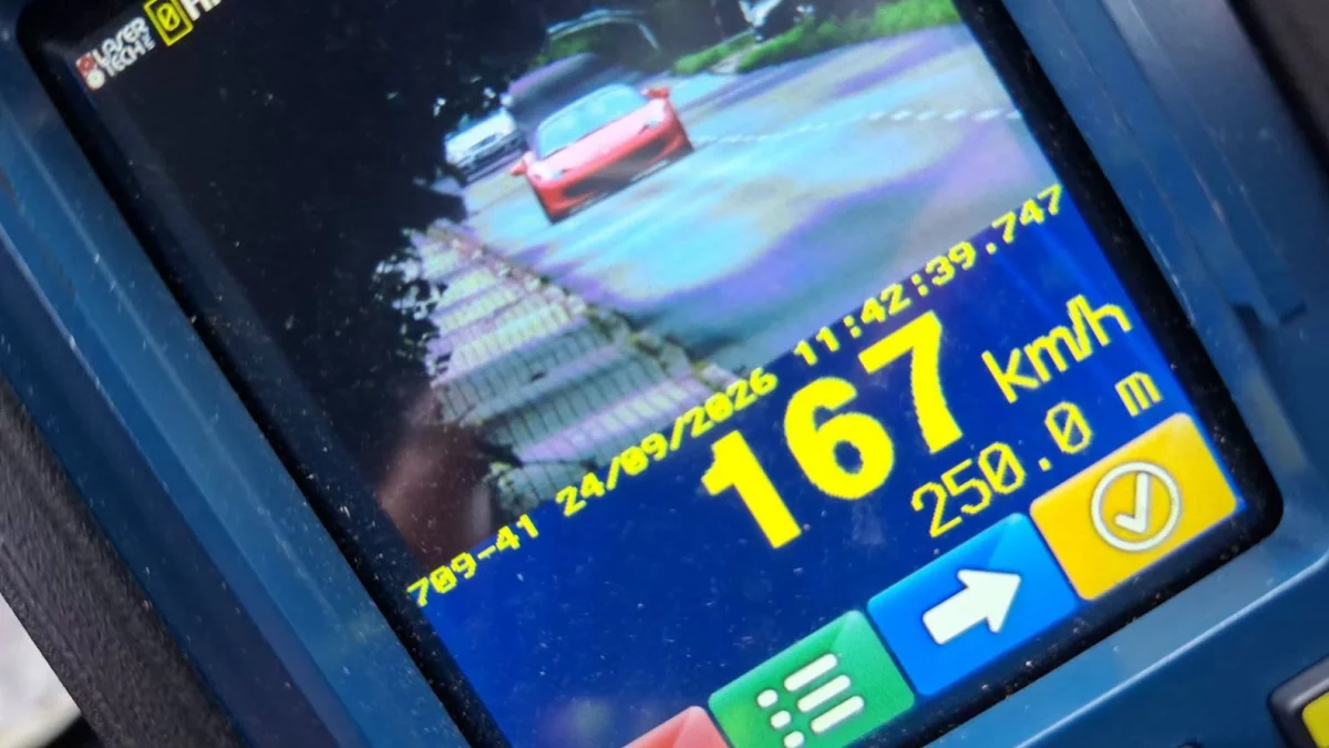 Ferrari pędziło 167 km/h w zabudowanym
