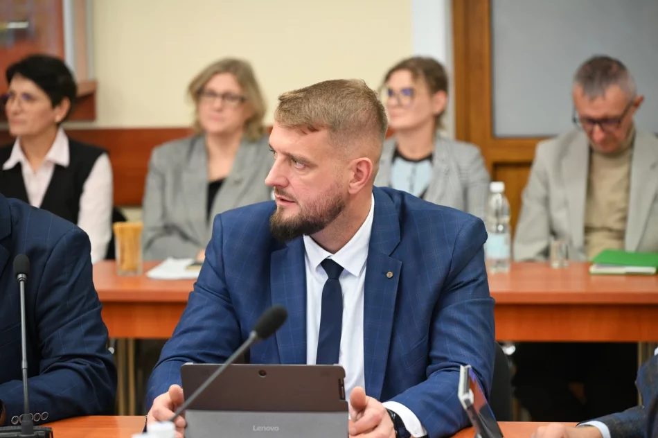 Za nami XII sesja Rady Gminy Limanowa - zdjęcie 11