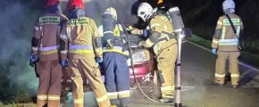 Samochód zapalił się w trakcie jazdy - zdjęcie główne