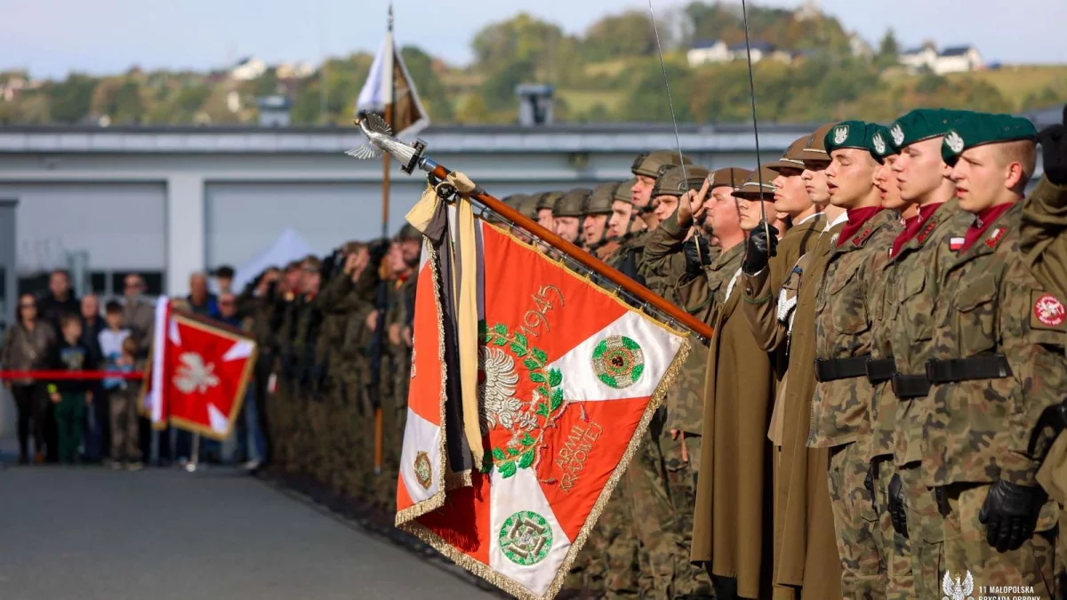  Uroczysty apel połączony z Dniem Otwartych Koszar 114. Limanowskiego Batalionu Lekkiej Piechoty