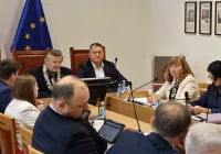Burmistrz sugeruje powiązania komitetu. Jest reakcja - zdjęcie główne