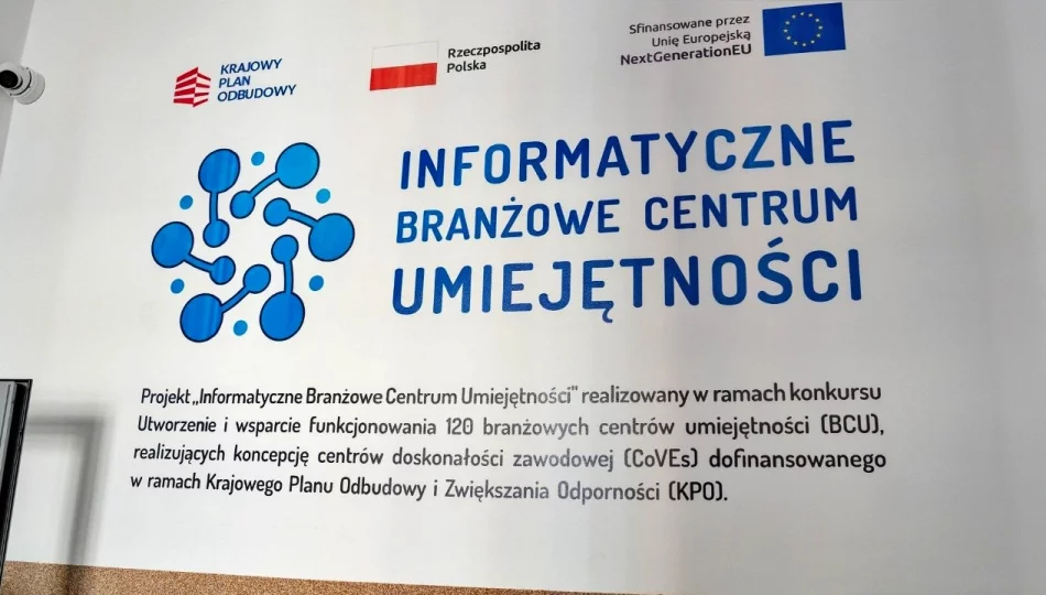 Światłowody, AI i wirtualne laboratoria - bezpłatne szkolenia - zdjęcie 1