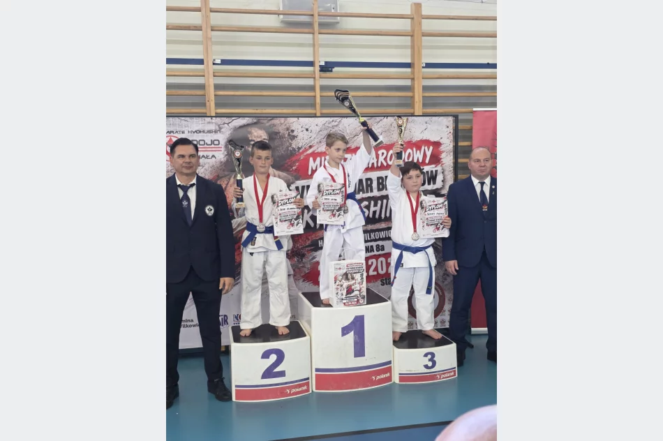 10 medali zawodników Limanowskiego Klubu Kyokushin Karate w Wilkowicach - zdjęcie 4