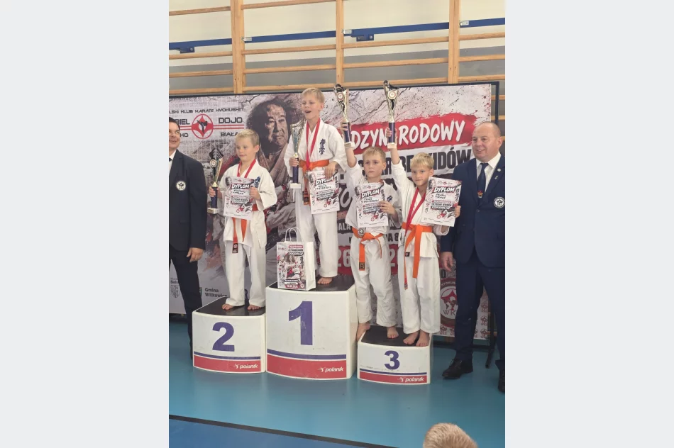 10 medali zawodników Limanowskiego Klubu Kyokushin Karate w Wilkowicach - zdjęcie 6