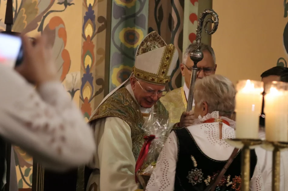 Abp Jędraszewski: "to nie jest małżeństwo". Ostre słowa na Limanowszczyźnie (ZDJĘCIA, WIDEO) - zdjęcie 2