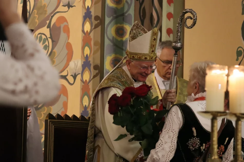 Abp Jędraszewski: "to nie jest małżeństwo". Ostre słowa na Limanowszczyźnie (ZDJĘCIA, WIDEO) - zdjęcie 12