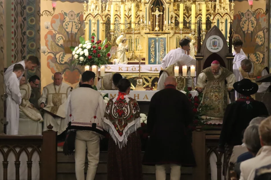 Abp Jędraszewski: "to nie jest małżeństwo". Ostre słowa na Limanowszczyźnie (ZDJĘCIA, WIDEO) - zdjęcie 30