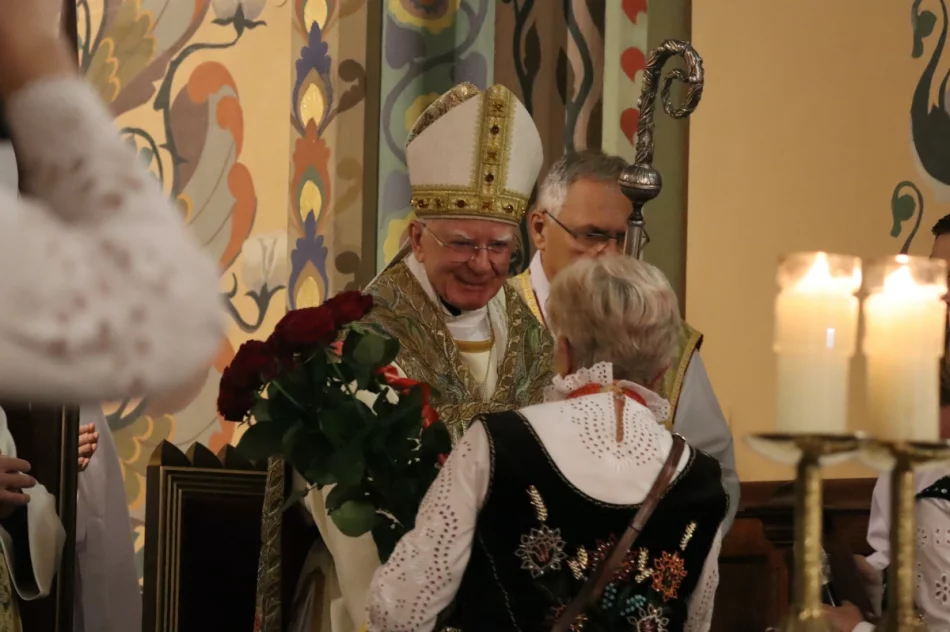 Abp Jędraszewski: "to nie jest małżeństwo". Ostre słowa na Limanowszczyźnie (ZDJĘCIA, WIDEO) - zdjęcie 41