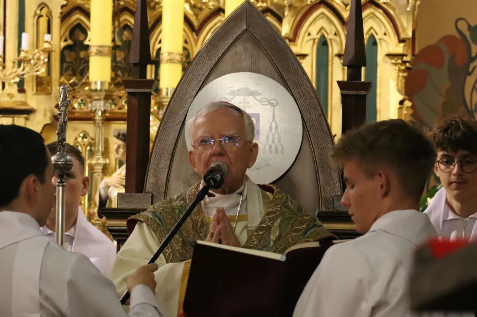 Abp Jędraszewski: "to nie jest małżeństwo". Ostre słowa na Limanowszczyźnie (ZDJĘCIA, WIDEO) - zdjęcie 62