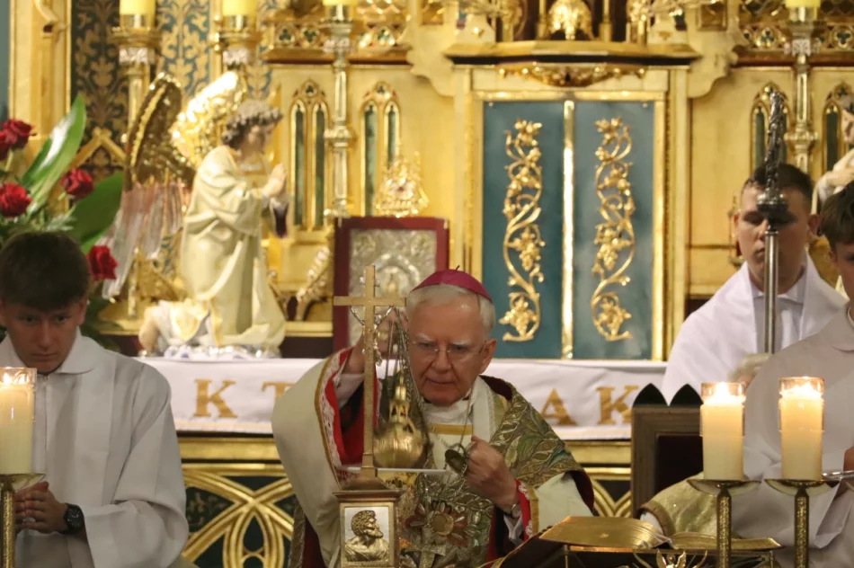 Abp Jędraszewski: "to nie jest małżeństwo". Ostre słowa na Limanowszczyźnie (ZDJĘCIA, WIDEO) - zdjęcie 145