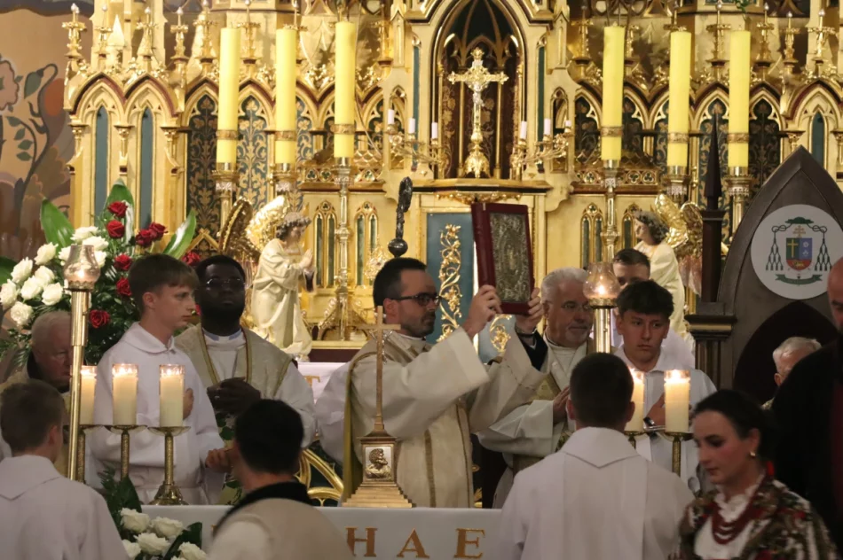 Abp Jędraszewski: "to nie jest małżeństwo". Ostre słowa na Limanowszczyźnie (ZDJĘCIA, WIDEO) - zdjęcie 157