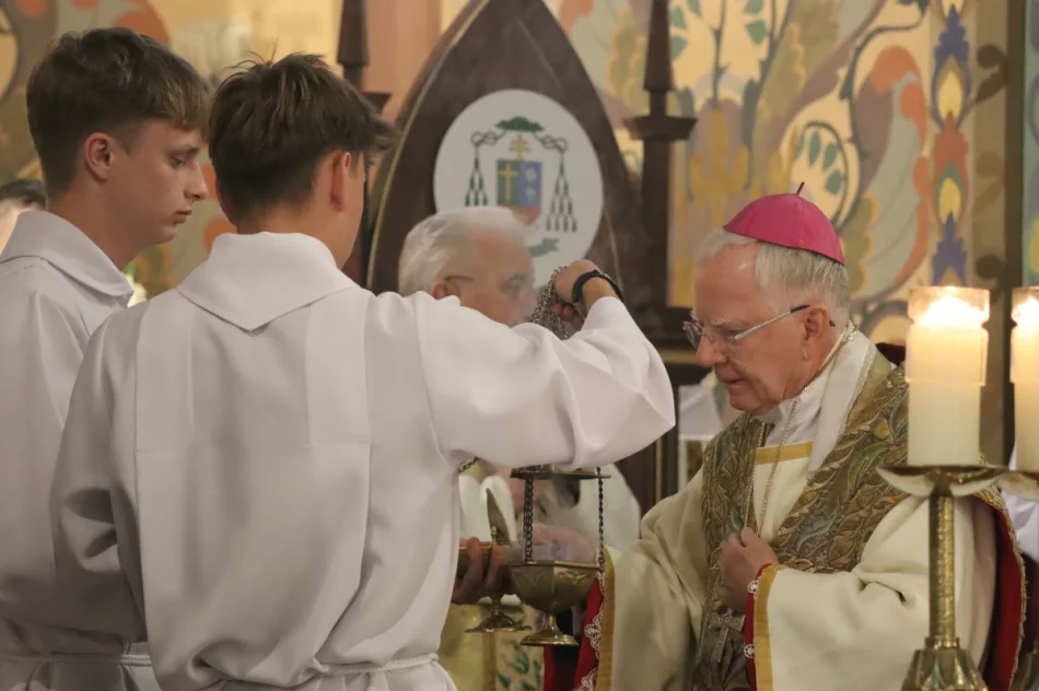 Abp Jędraszewski: "to nie jest małżeństwo". Ostre słowa na Limanowszczyźnie (ZDJĘCIA, WIDEO) - zdjęcie 163