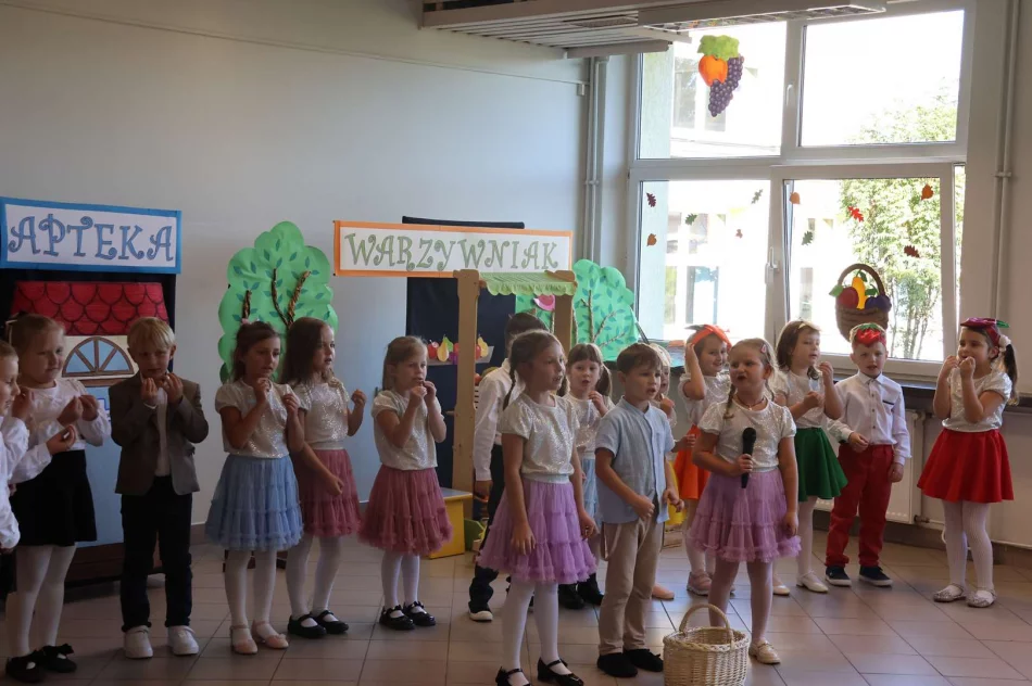 Zmodernizowana kuchnia w ZSP nr 4 już otwarta – inwestycja z myślą o zdrowiu i codziennym komforcie dzieci - zdjęcie 20