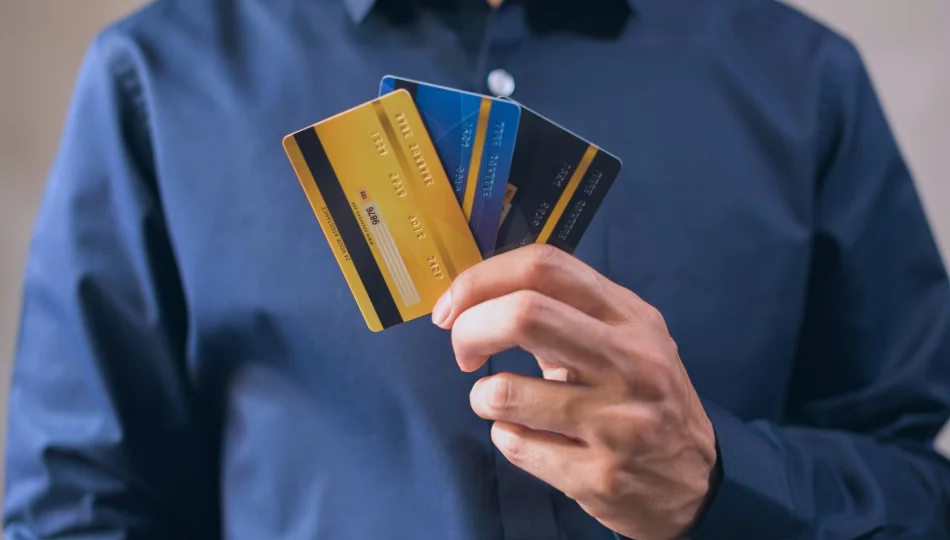 Jak wybrać konto osobiste bez opłat? Na co zwracać uwagę, porównując oferty banków - zdjęcie 1
