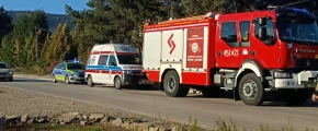 Motocykl zderzył się z osobówką - zdjęcie główne