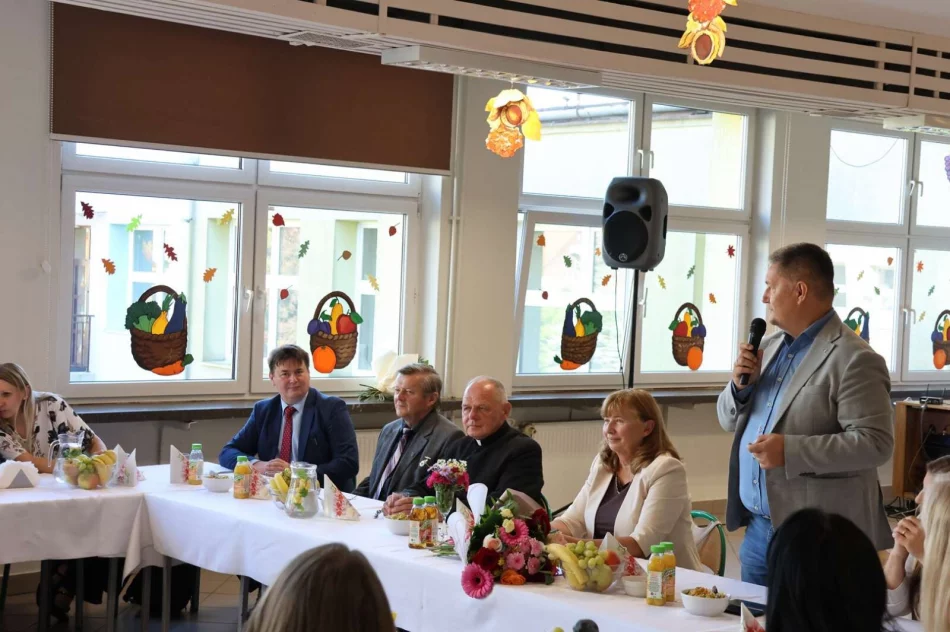 Nowa kuchnia w “czwórce”. Inwestycja kosztowała 742 tys. zł - zdjęcie 28