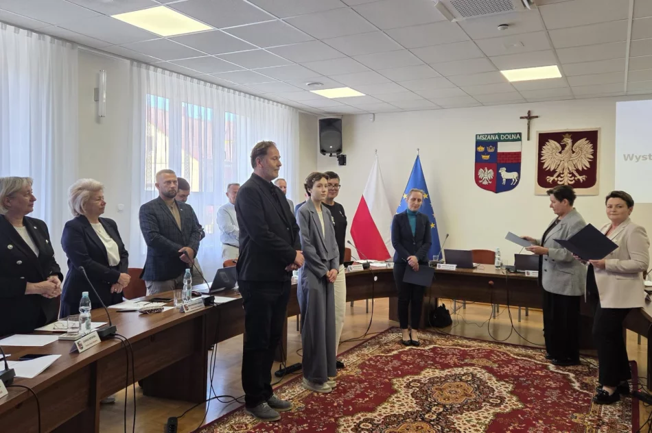 Miasto nagrodziło uczniów - zdjęcie 11