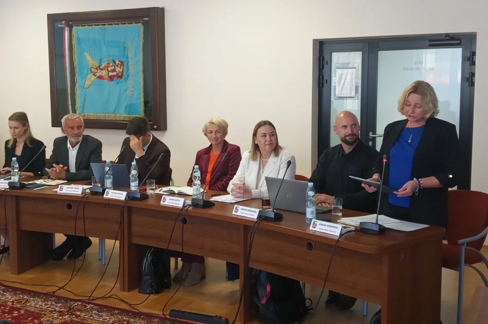 Miasto nagrodziło uczniów - zdjęcie 18