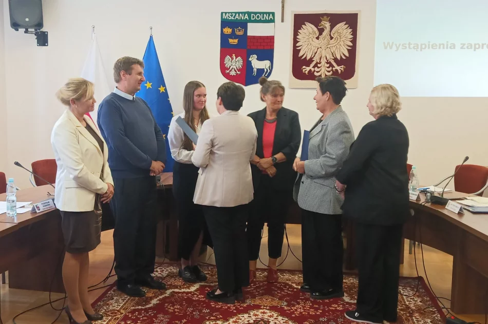 Miasto nagrodziło uczniów - zdjęcie 20