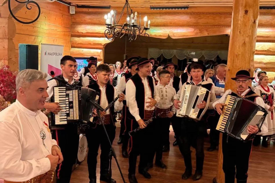 Kapela Ludowa „Głos Beskidu” świętowała jubileusz 5-lecia działalności - zdjęcie 5