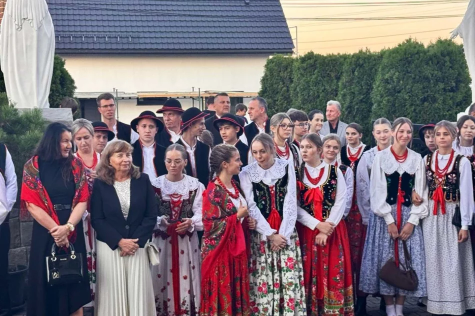Kapela Ludowa „Głos Beskidu” świętowała jubileusz 5-lecia działalności - zdjęcie 9