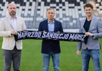 Zmiana trenera w Sandecji. Klub nadal chce awansu do I ligi - zdjęcie główne