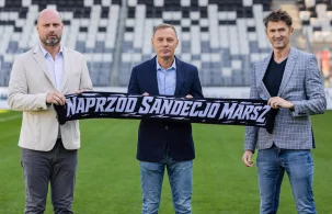 Zmiana trenera w Sandecji. Klub nadal chce awansu do I ligi - Zdjęcie główne