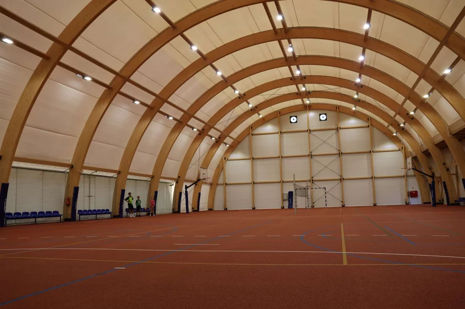 Nowa hala sportowa przy Szkole Podstawowej nr 2 oficjalnie otwarta - zdjęcie 16